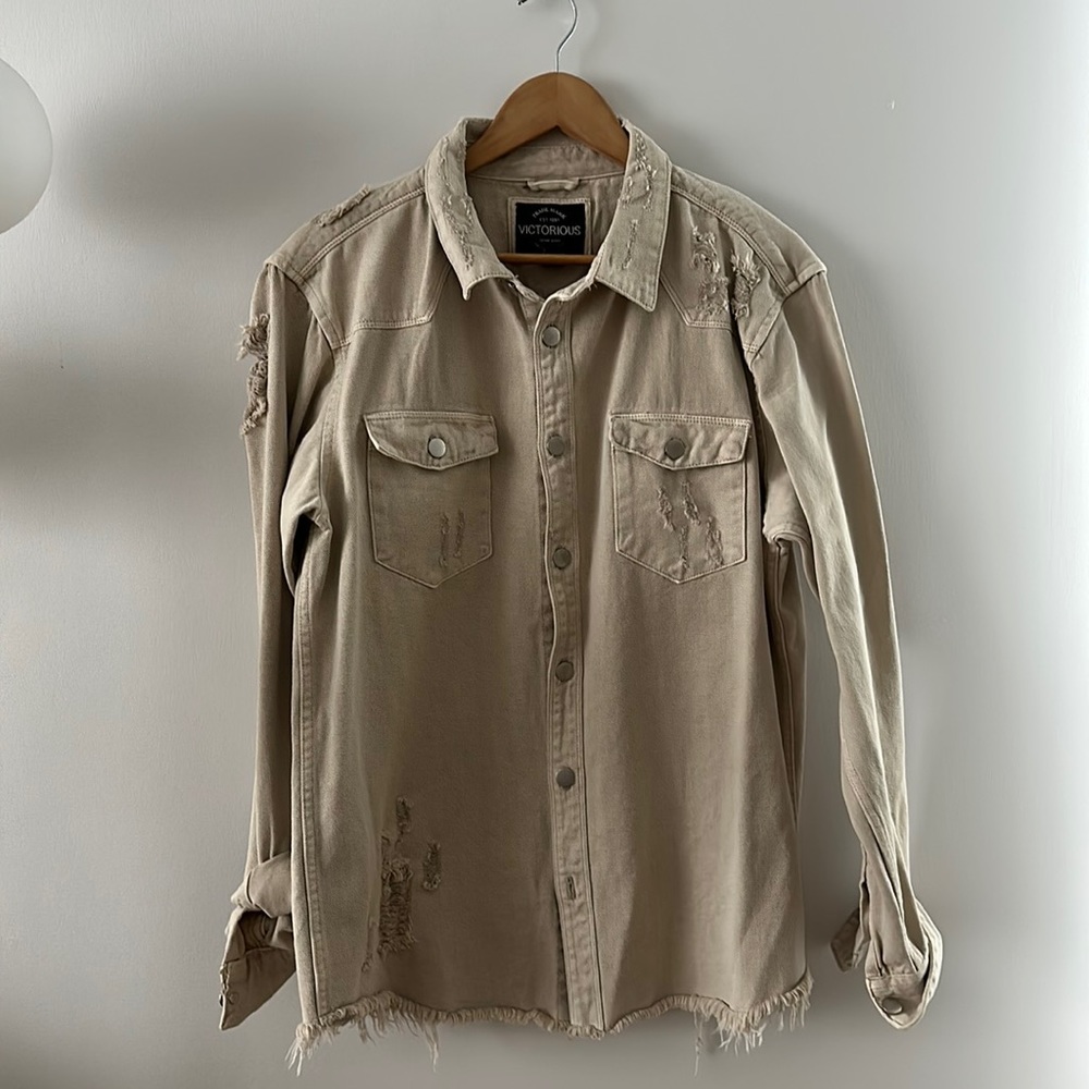 Victorious Men’s Denim Distressed Jacket